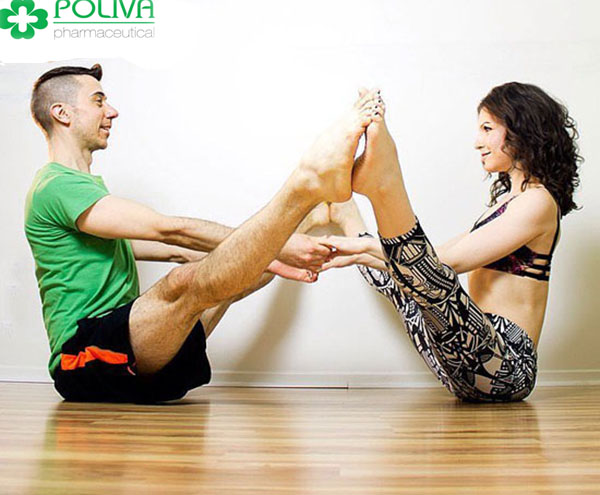 Tư thế Yoga sóng đôi với sự kết hợp của hai phái: nam và nữ giúp hạn chế tình trạng xuất tinh sớm