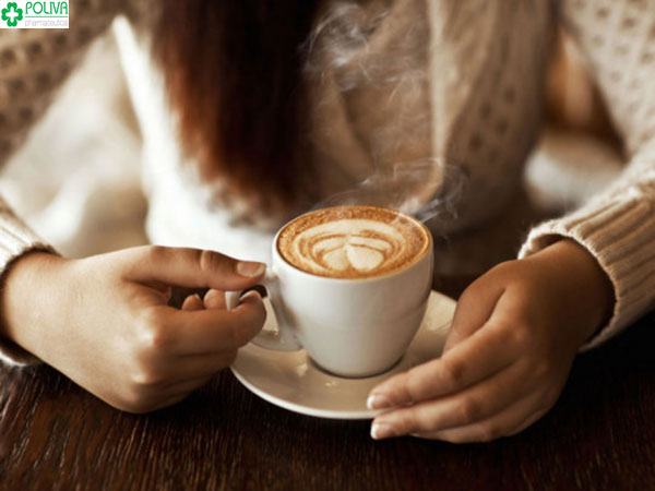 Hẹn hò là phải cà phê. Tuy nhiên hãy cân nhắc lượng cà phê bạn sử dụng vì chúng không tốt cho sức khỏe.