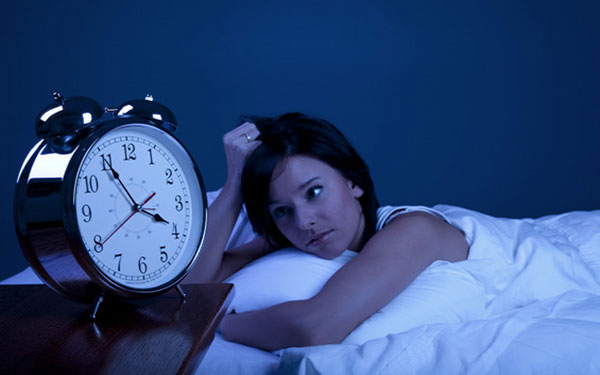 Thức khuya gây vô sinh ở cả nam và nữ