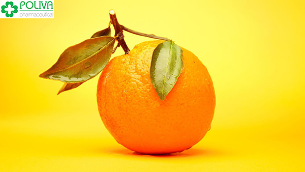 Họ nhà cam, quýt cũng là loại trái cây nhiều chuyên gia dinh dưỡng gợi ý cho mẹ sau sinh.