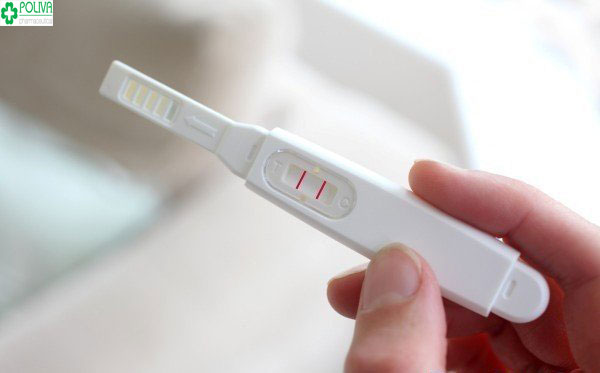 Dùng que thử thai là dụng cụ cho kết quả chính xác gần như tuyệt đối