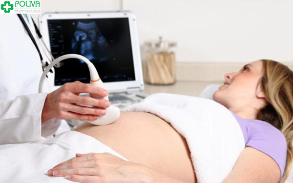 Mẹ nên đi siêu âm để kiểm soát sự phát triển của thai nhi